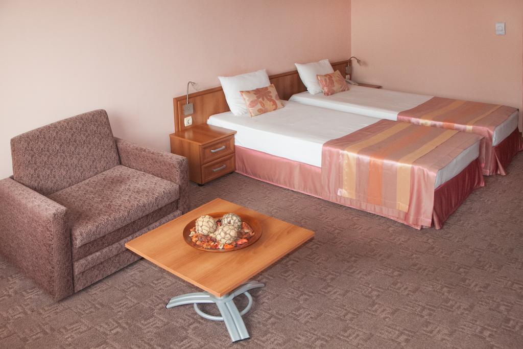 Hotel Real Plovdiv Pokoj fotografie