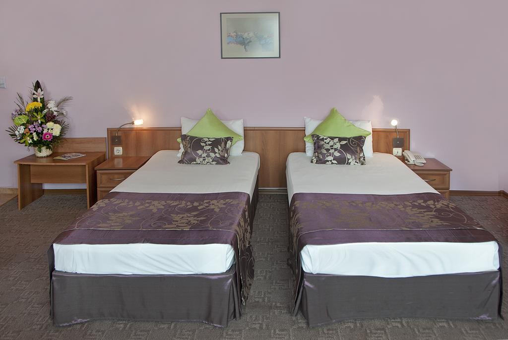 Hotel Real Plovdiv Pokoj fotografie
