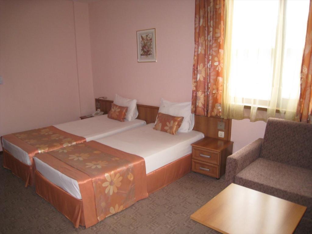 Hotel Real Plovdiv Pokoj fotografie